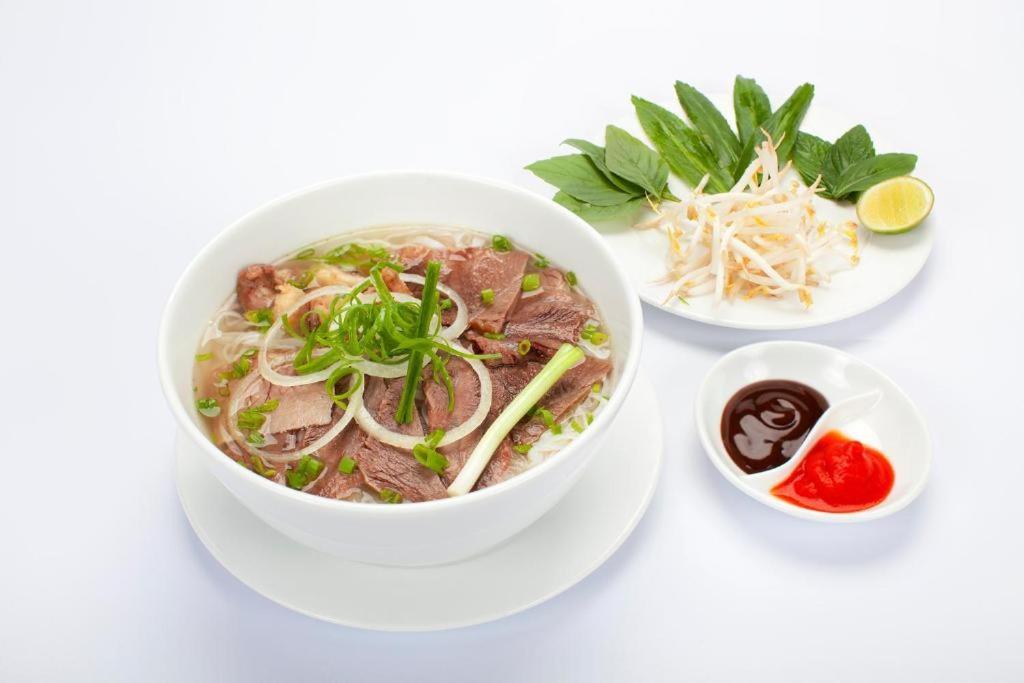 Thai Bao Hotel And Restaurant Chan Chau Екстериор снимка
